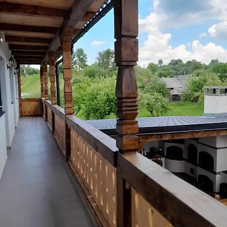 Casa De Langa Padure Guest house *
